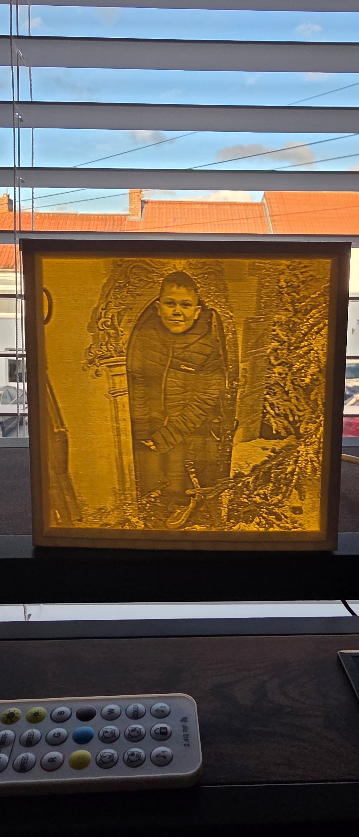 Personalised 3D Printed Lithophane Photo Box – USB Powered LED Light | Custom Photo Memory Light
